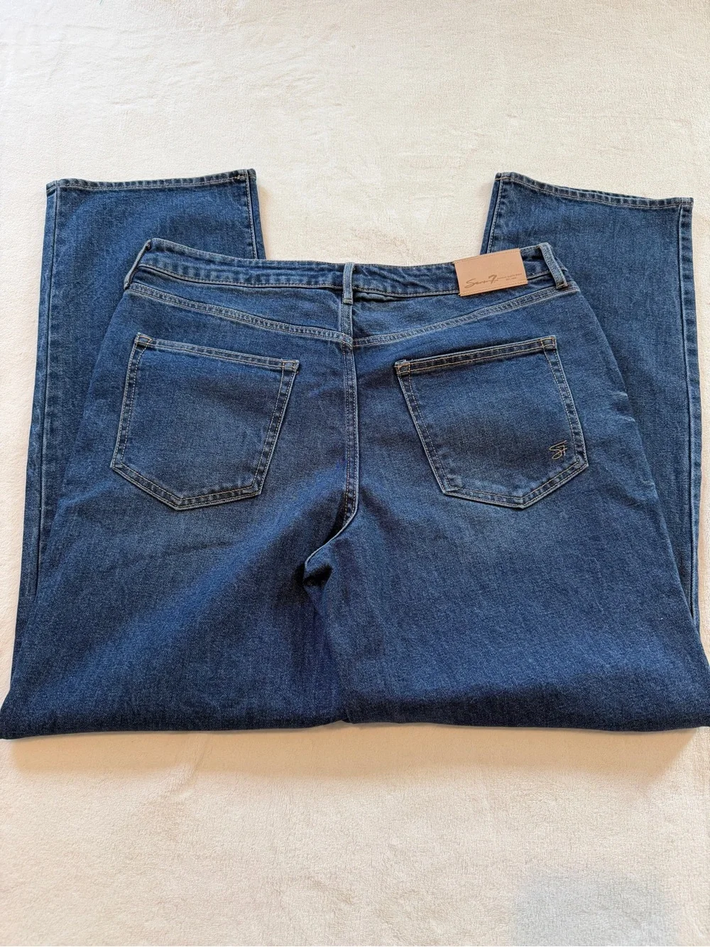 7 for all Mankind Jeans - Picture 5 of 7